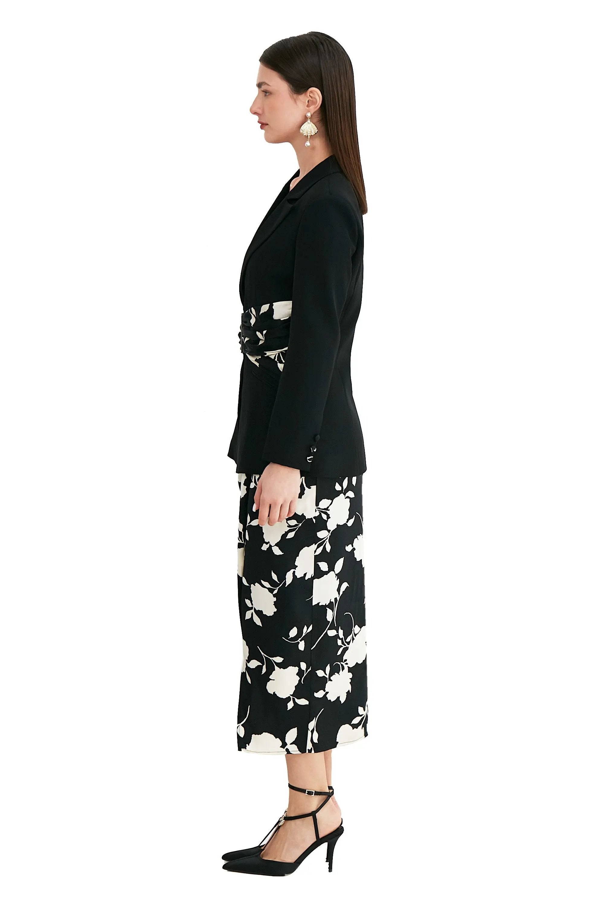 French camisole dress for women with spring texture, high-end design sense, niche temperament, slim fit, hip wrap dress, dress ULA